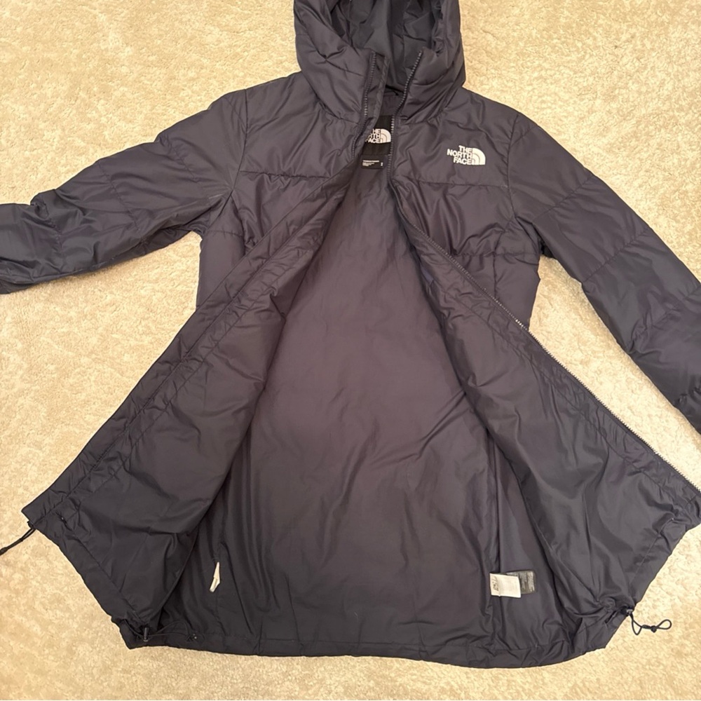 The North Face Women's Black Long Puffer Coat with Hood - Picture 13 of 16